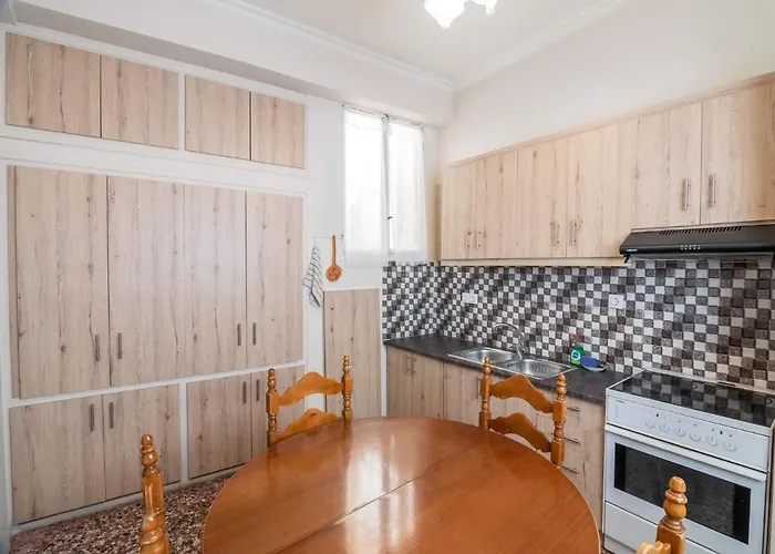 Mitropoli's * לאונידיון